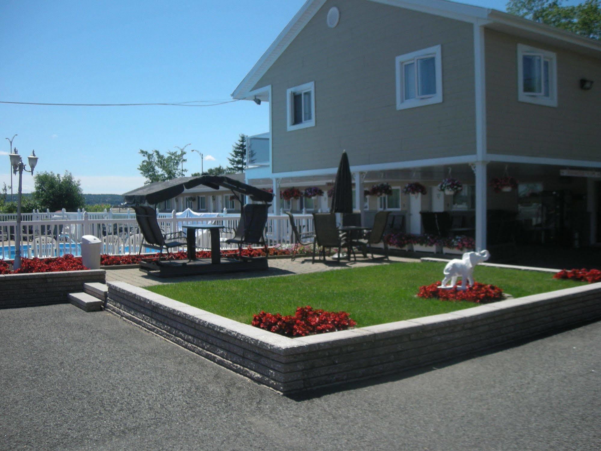 Motel Chevalier Ciudad de Quebec Exterior foto